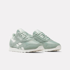Classic Nylon Women