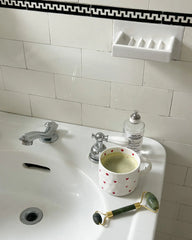 Tasse coeurs rouges minimaliste