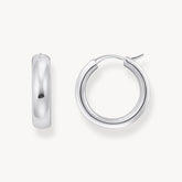 Boucles d'oreilles de taille moyenne avec un design épais