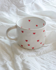Tasse coeurs rouges minimaliste