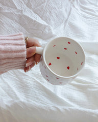 Tasse coeurs rouges minimaliste