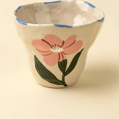 Tasse fleur poterie rose