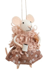 Souris avec pain et café