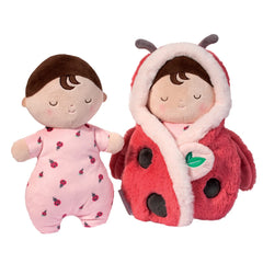 Baby ladybug hug (Copie)