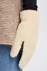Ianadine gloves