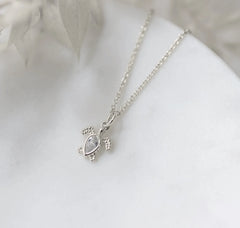 Glee Turtle Treasure necklace